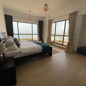 Luxury Jumeirah Sea View دبي